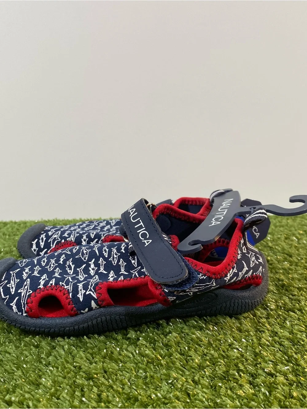 Nautica Water Shoes Little Kids Boys Girls Size 9 Blue Red Sharks Closed Toe New
